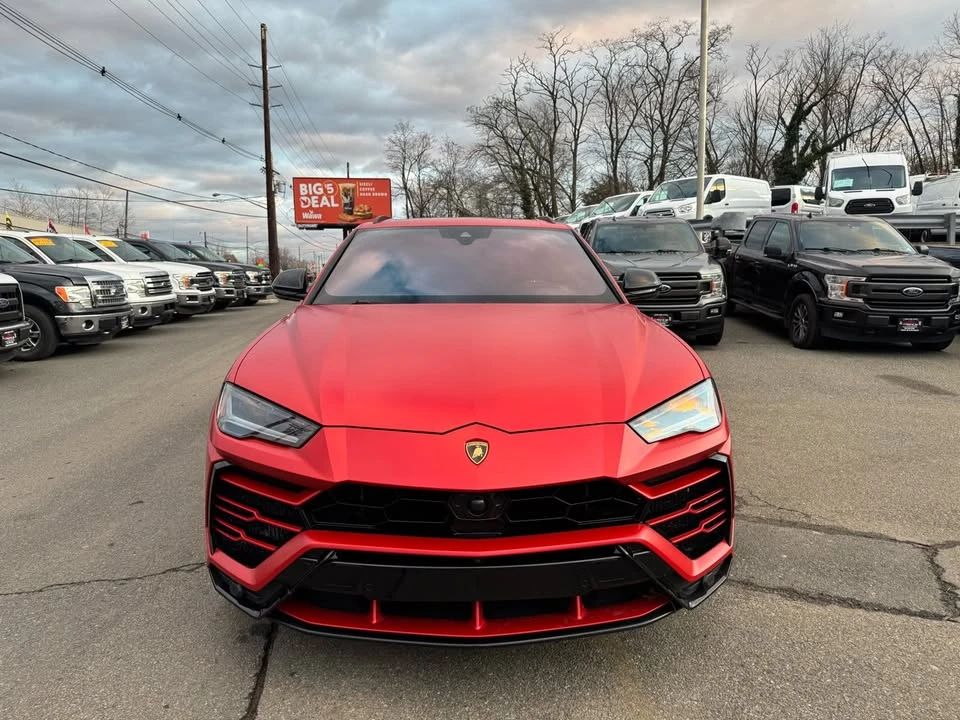 2019 Lamborghini Urus - Image 2 of 16