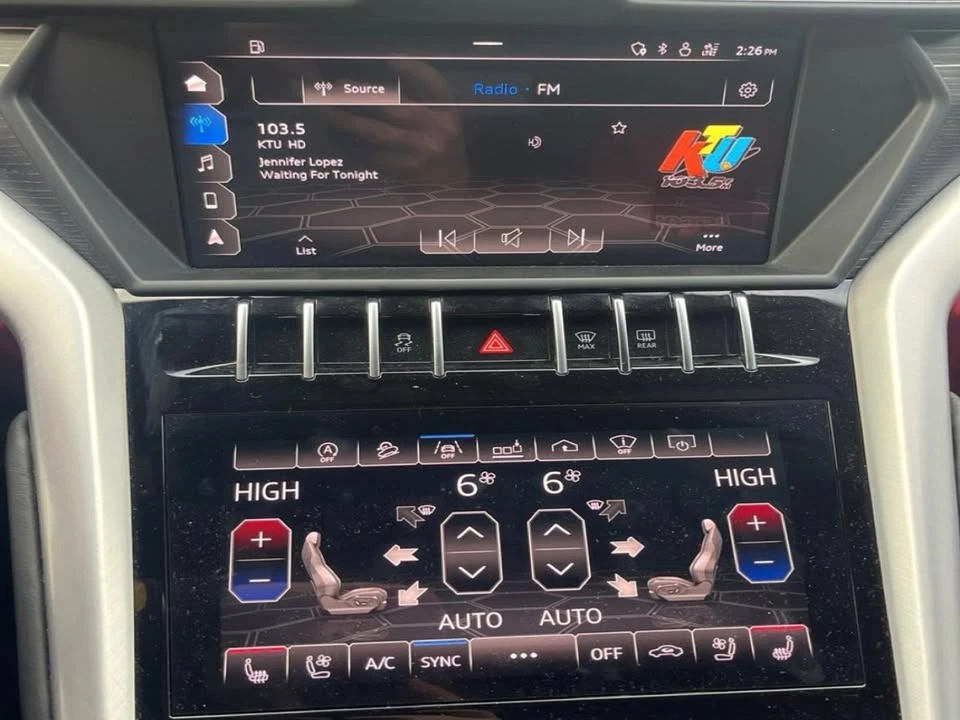 2019 Lamborghini Urus - Image 15 of 16