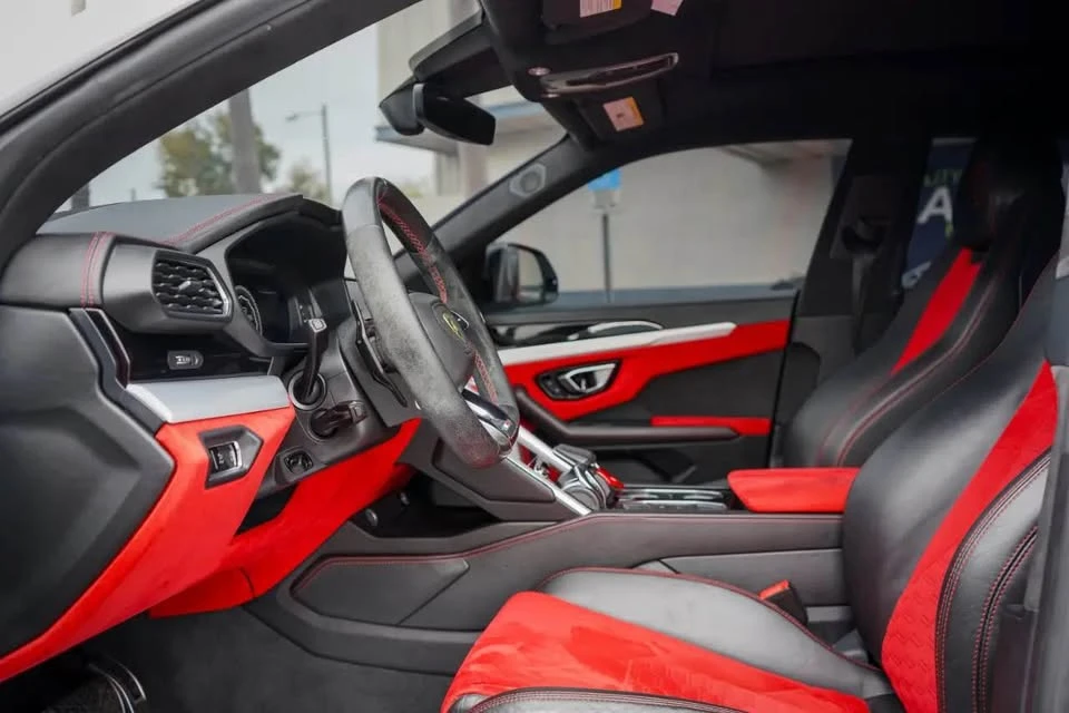 2019 Lamborghini Urus - Image 6 of 16