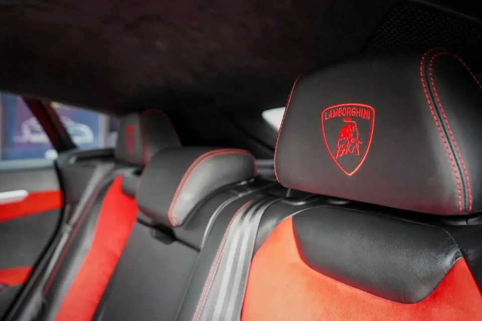 2019 Lamborghini Urus - Image 16 of 16