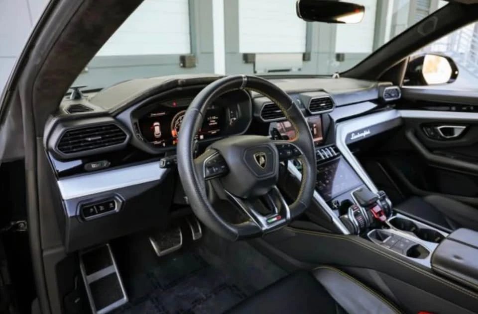 2019 Lamborghini Urus - Image 4 of 15