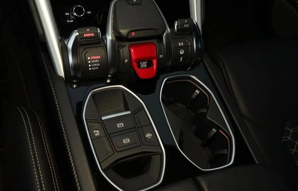 2019 Lamborghini Urus - Image 15 of 20