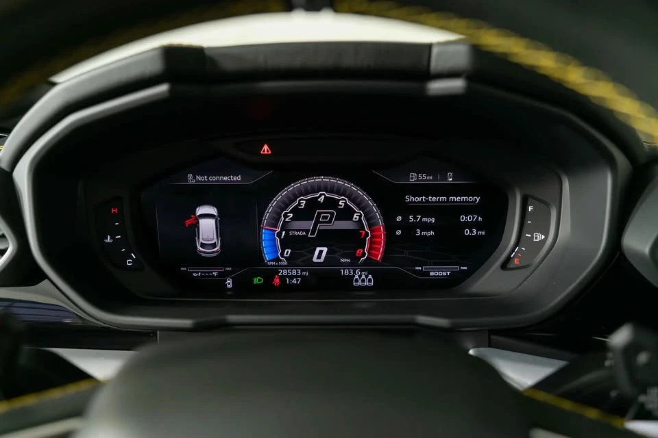 2019 Lamborghini Urus - Image 10 of 12