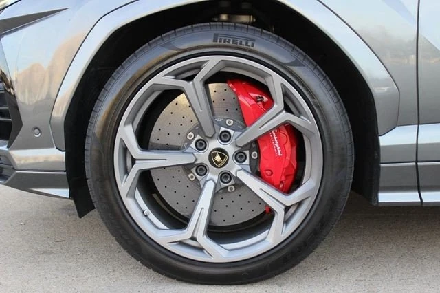 2019 Lamborghini Urus - Image 12 of 20