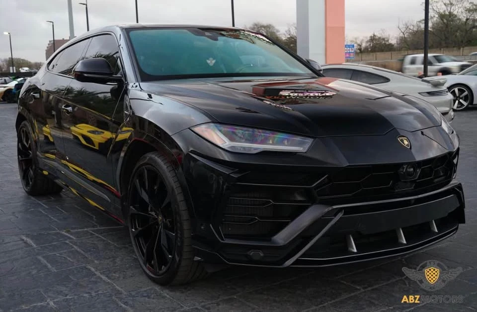 2019 Lamborghini Urus - Image 2 of 20