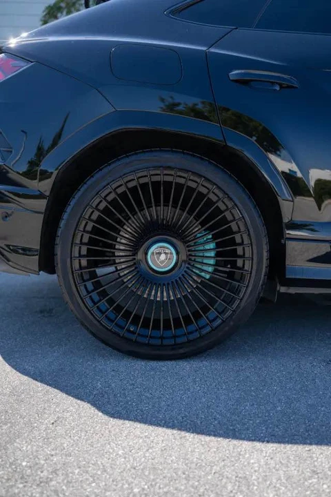 2019 Lamborghini Urus - Image 6 of 20