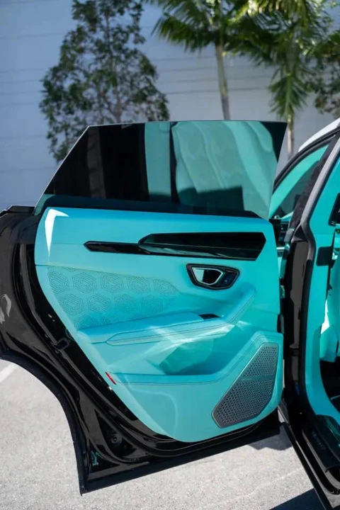 2019 Lamborghini Urus - Image 12 of 20