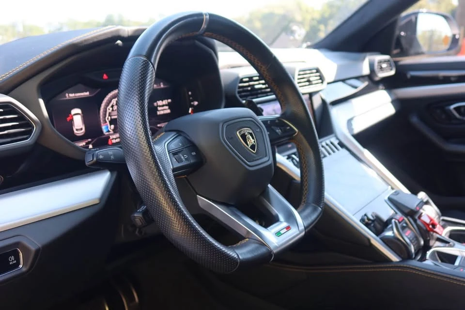 2019 Lamborghini Urus - Image 9 of 12