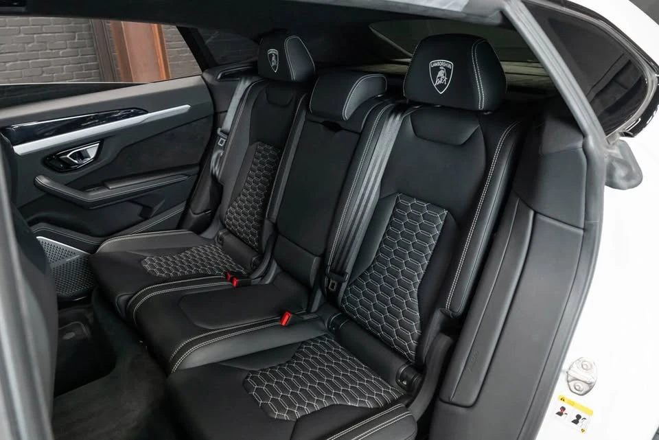 2019 Lamborghini Urus - Image 17 of 18