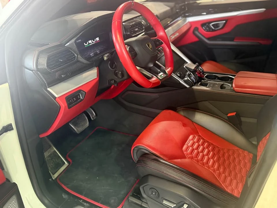2019 Lamborghini Urus - Image 7 of 12