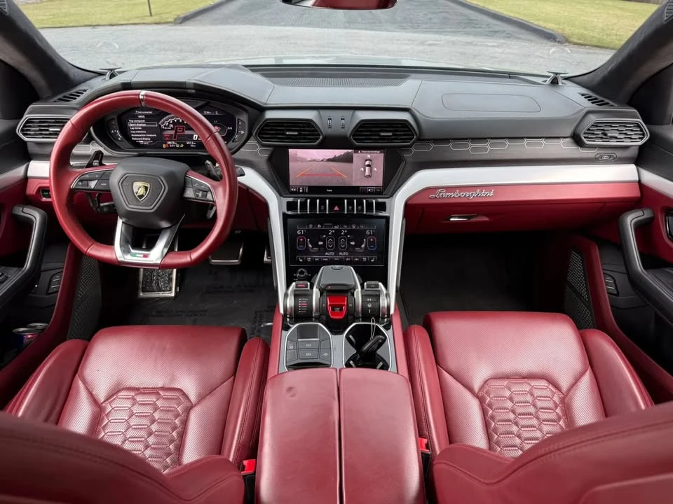 2019 Lamborghini Urus - Image 6 of 8