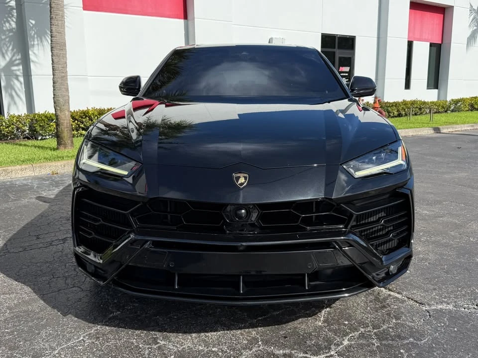 2019 Lamborghini Urus - Image 6 of 17