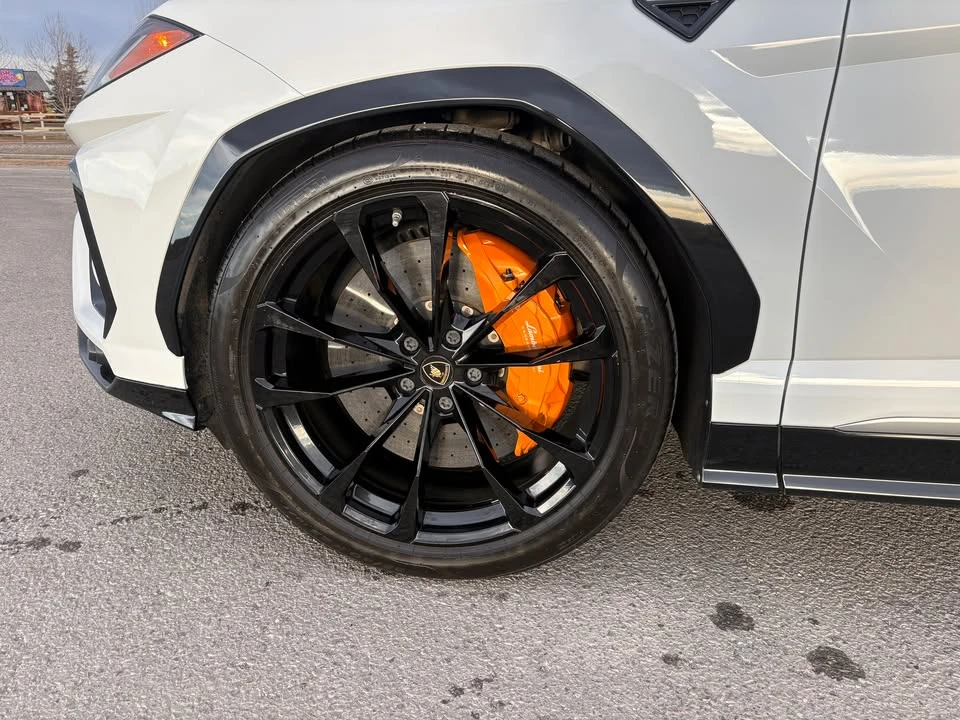 2019 Lamborghini Urus - Image 8 of 20