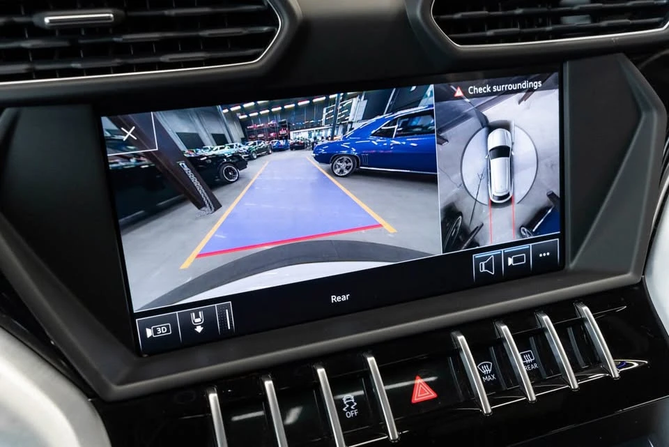 2019 Lamborghini Urus - Image 16 of 18