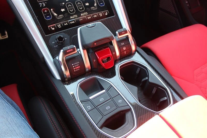 2019 Lamborghini Urus - Image 9 of 20