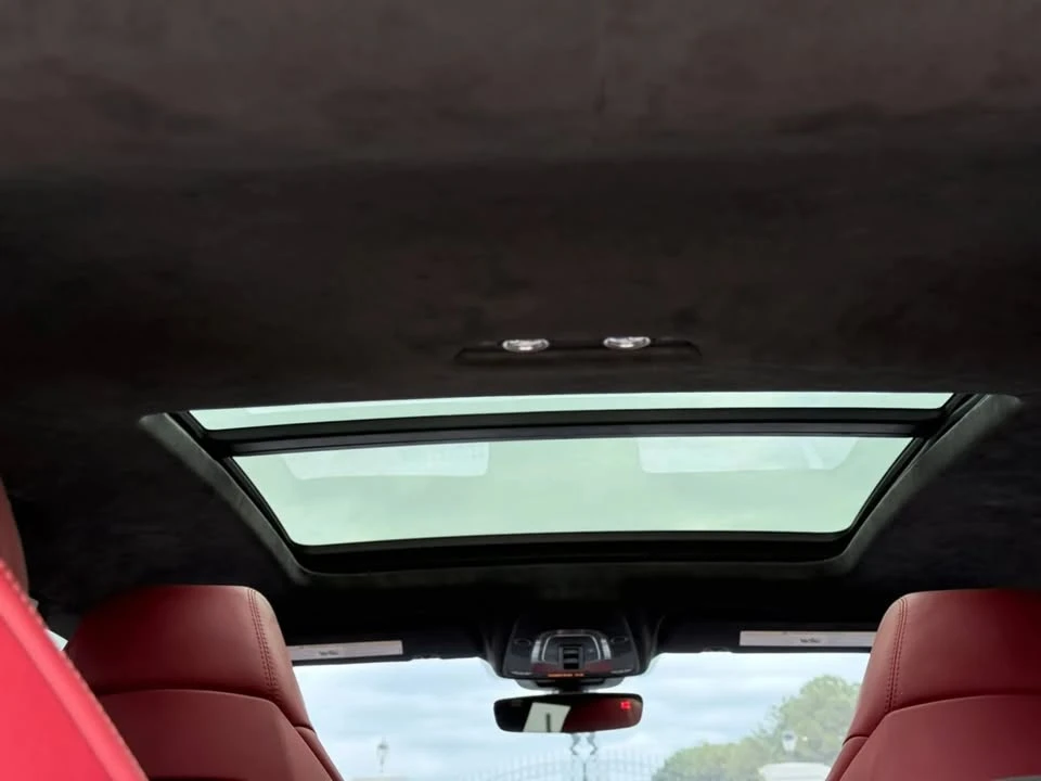 2019 Lamborghini Urus - Image 8 of 8