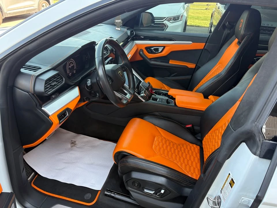 2019 Lamborghini Urus - Image 12 of 20