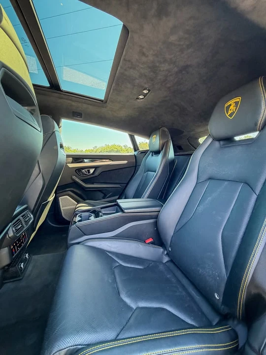 2019 Lamborghini Urus - Image 11 of 11