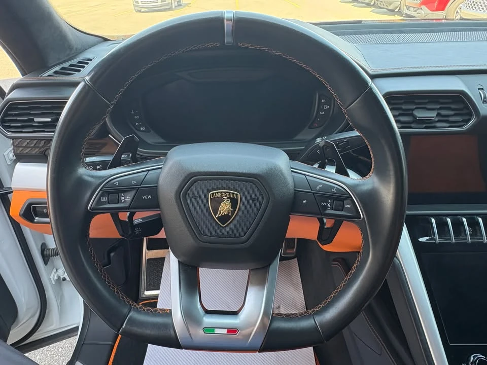 2019 Lamborghini Urus - Image 18 of 20
