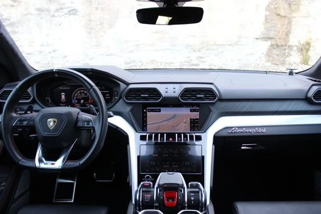 2019 Lamborghini Urus - Image 13 of 20
