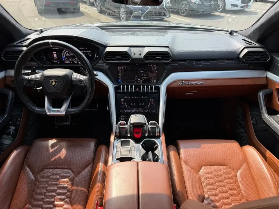 2019 Lamborghini Urus - Image 19 of 20