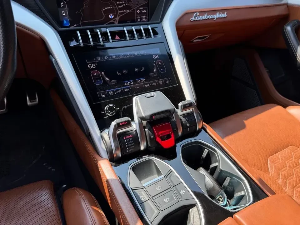 2019 Lamborghini Urus - Image 15 of 20