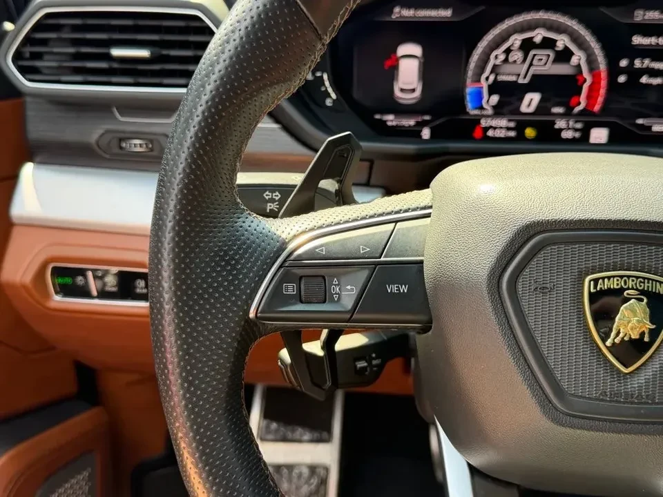 2019 Lamborghini Urus - Image 11 of 20
