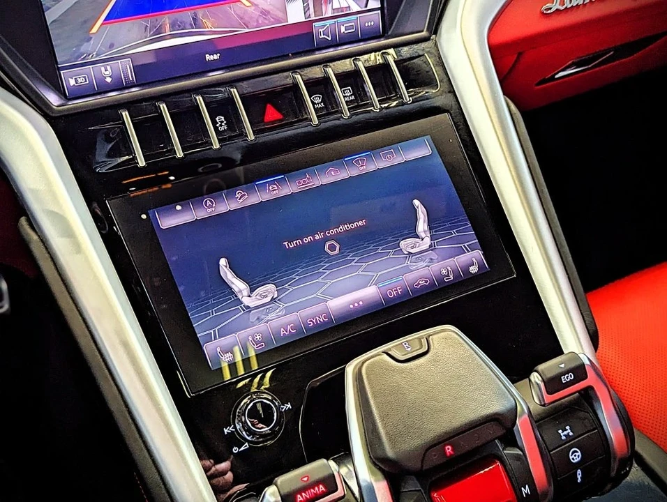 2019 Lamborghini Urus - Image 16 of 20