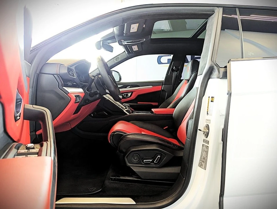 2019 Lamborghini Urus - Image 10 of 20
