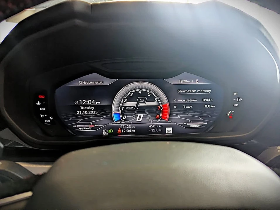 2019 Lamborghini Urus - Image 10 of 13