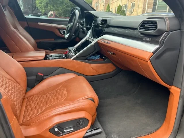2019 Lamborghini Urus - Image 14 of 20