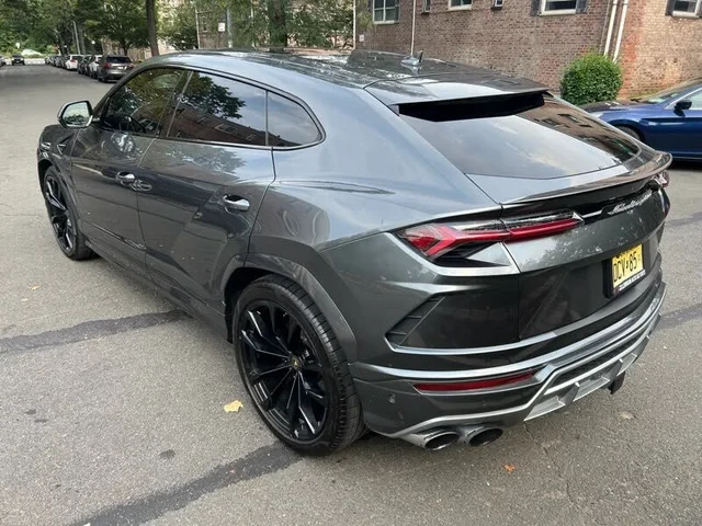 2019 Lamborghini Urus - Image 6 of 20