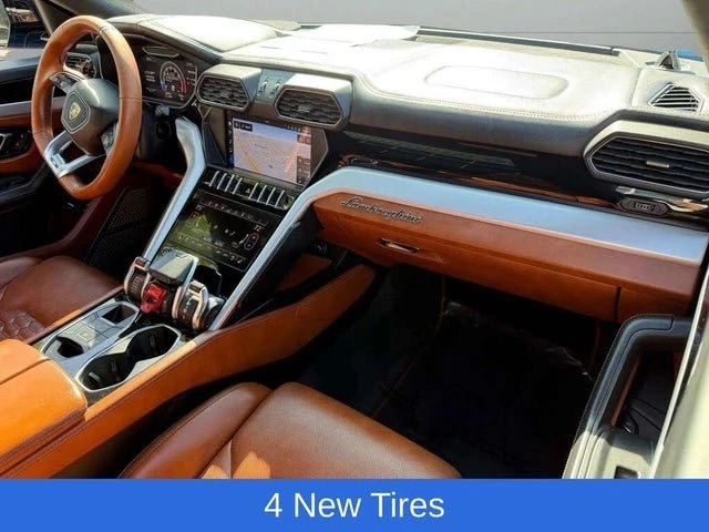 2019 Lamborghini Urus - Image 2 of 17
