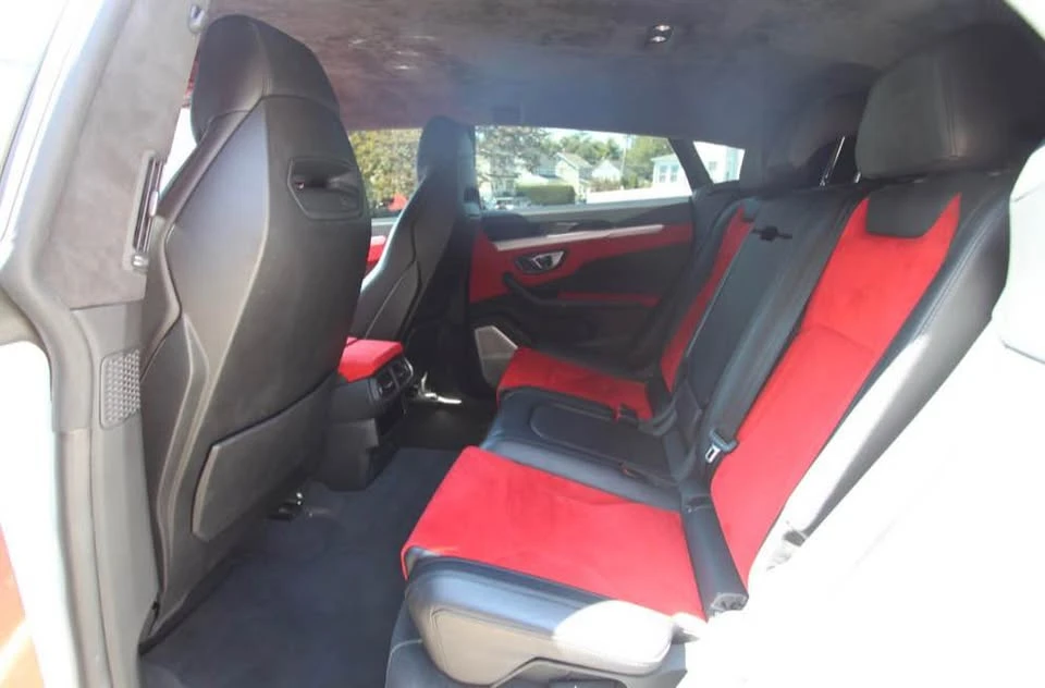2019 Lamborghini Urus - Image 7 of 8