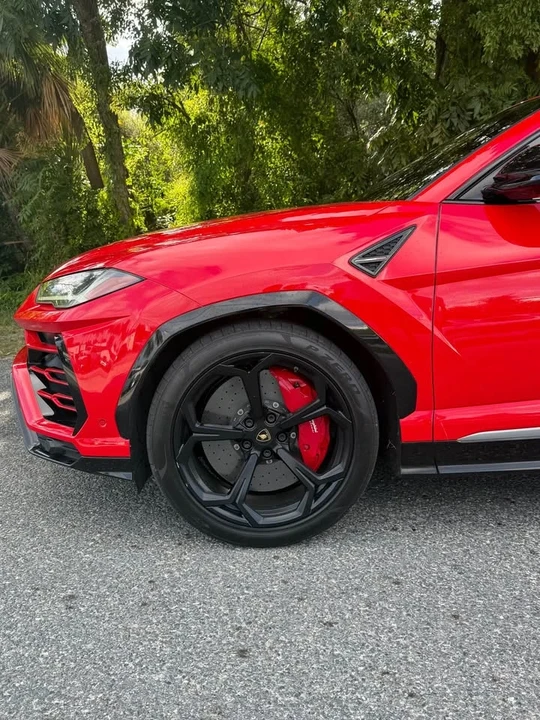 2019 Lamborghini Urus - Image 11 of 12