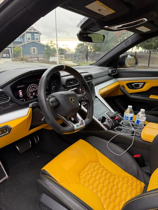 2019 Lamborghini Urus - Image 11 of 11