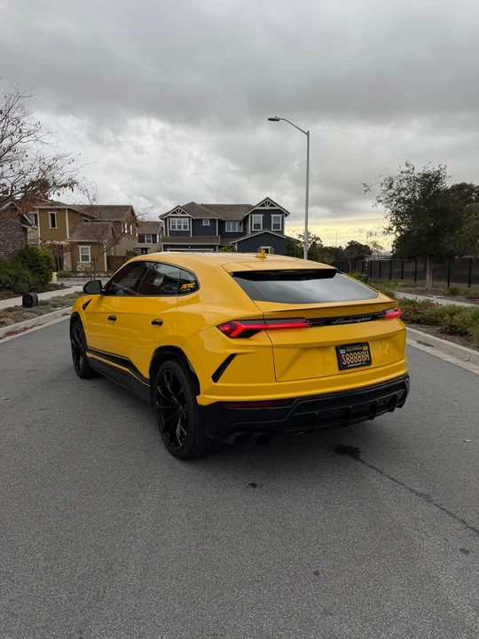 2019 Lamborghini Urus - Image 8 of 11