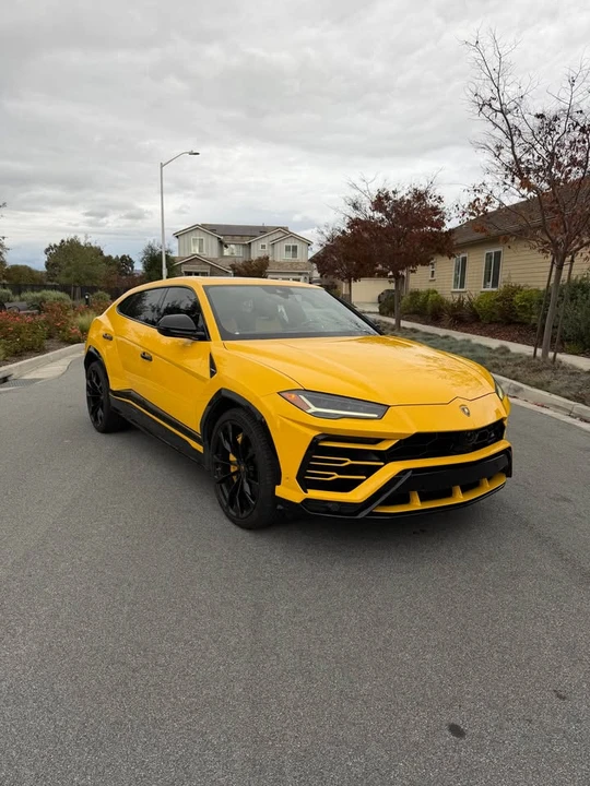 2019 Lamborghini Urus - Image 4 of 11