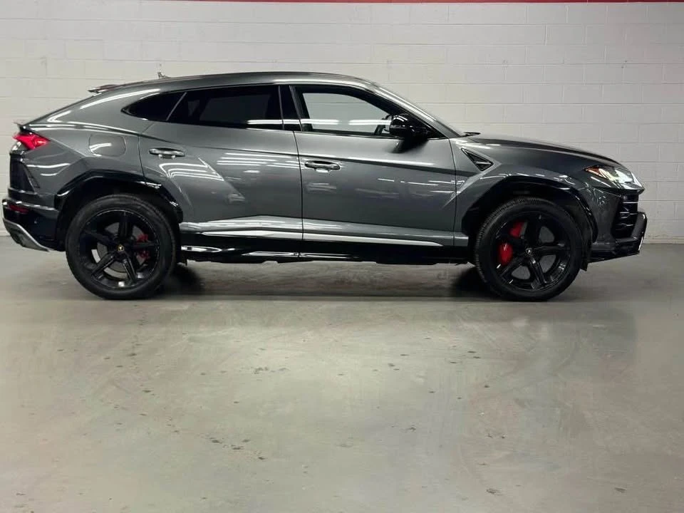 2019 Lamborghini Urus - Image 9 of 10