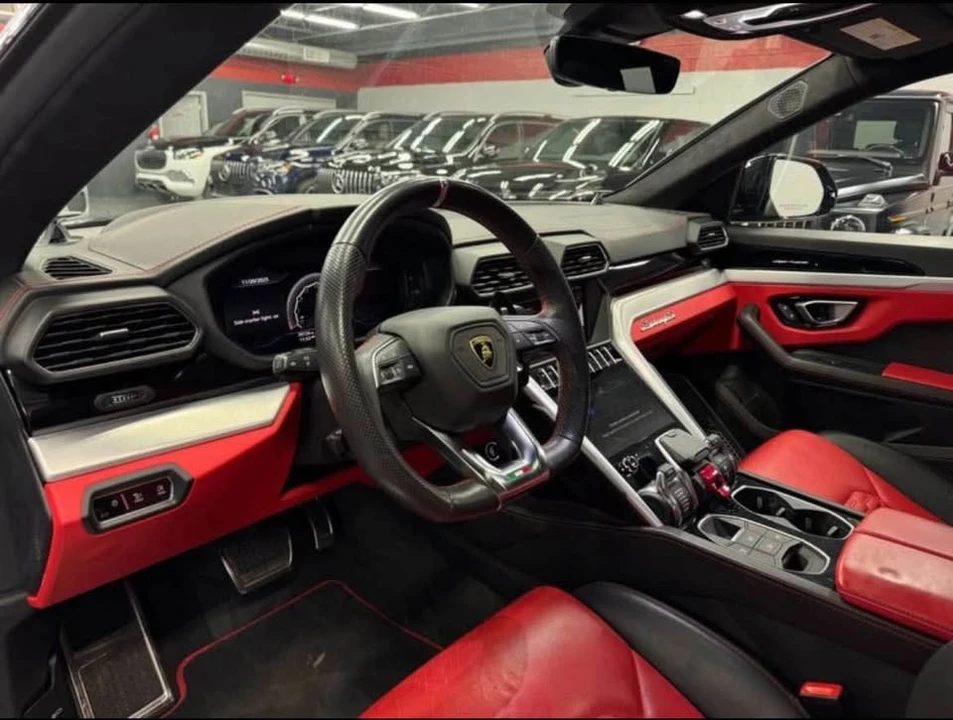 2019 Lamborghini Urus - Image 4 of 11
