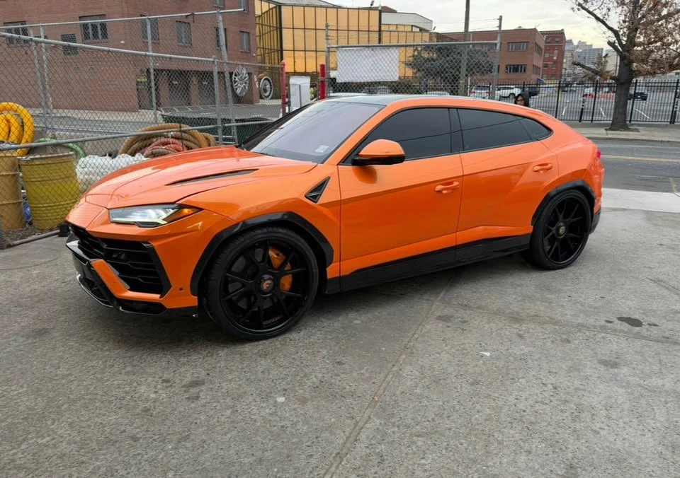 2019 Lamborghini Urus - Image 13 of 20