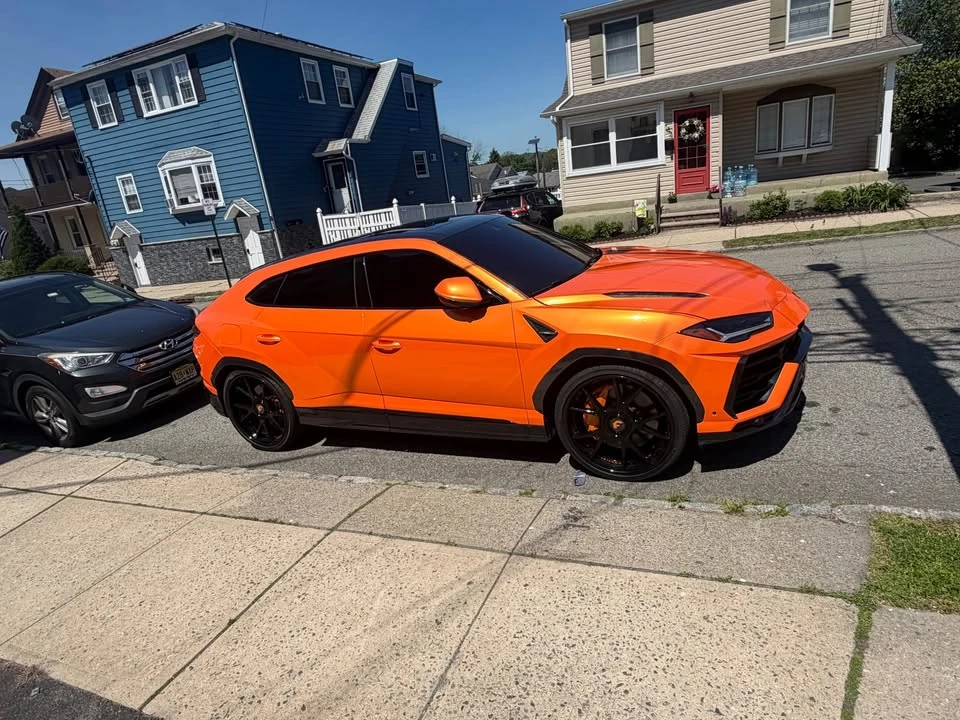 2019 Lamborghini Urus - Image 3 of 20