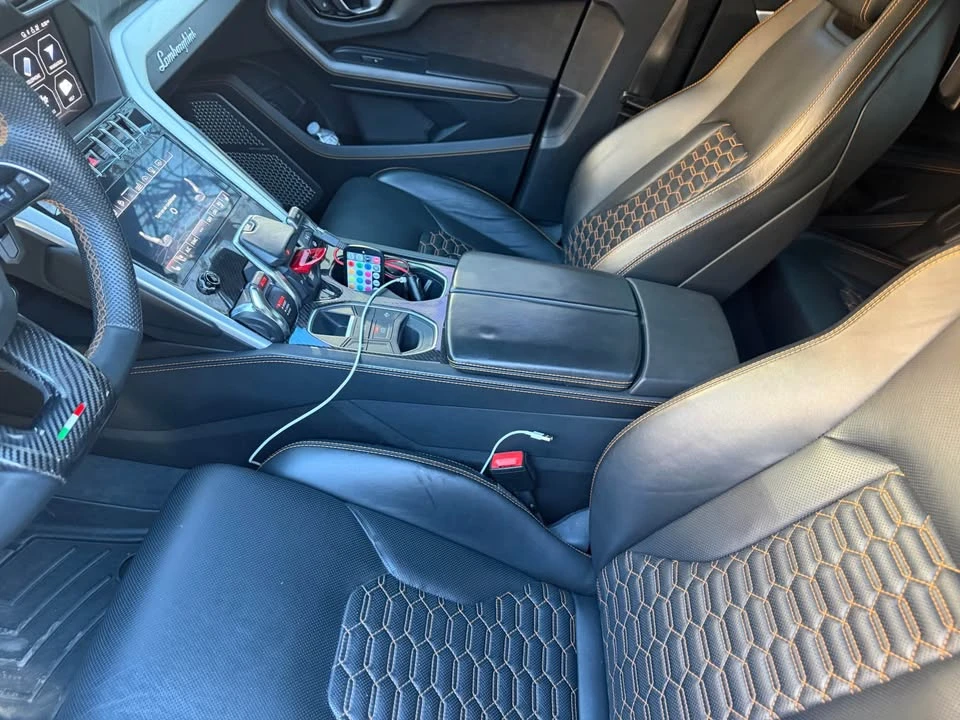 2019 Lamborghini Urus - Image 7 of 20