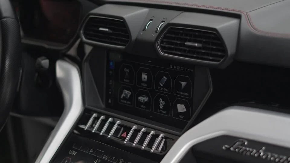 2019 Lamborghini Urus - Image 16 of 20