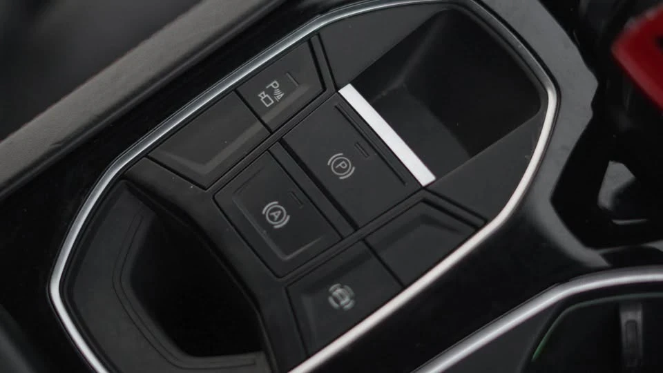 2019 Lamborghini Urus - Image 15 of 20