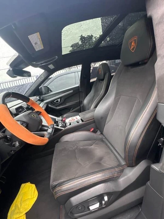 2019 Lamborghini Urus - Image 3 of 4