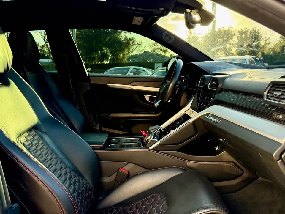 2019 Lamborghini Urus - Image 6 of 12