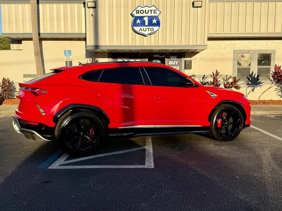 2019 Lamborghini Urus - Image 5 of 12