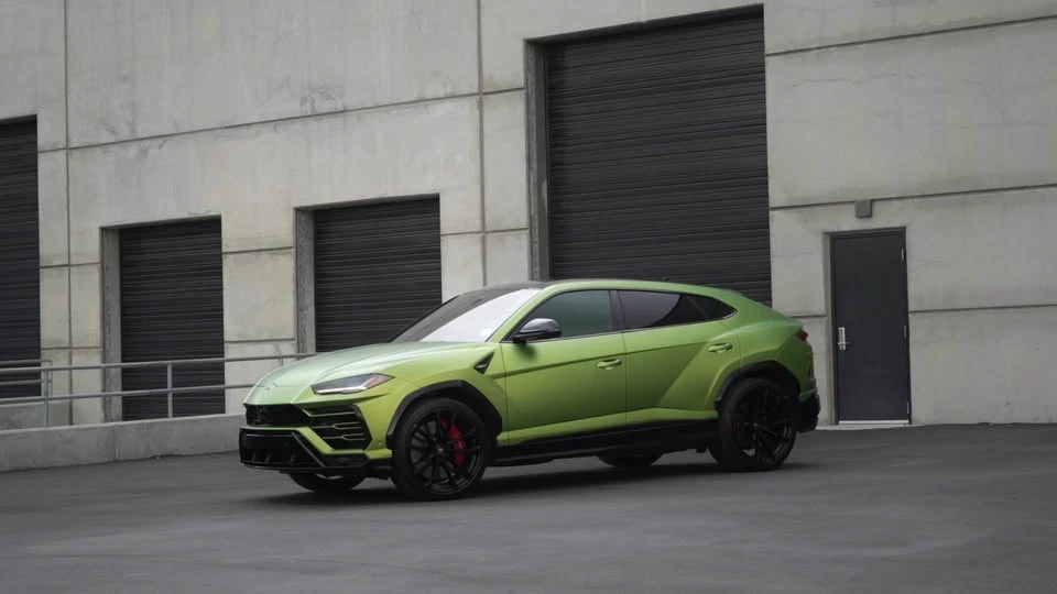 2019 Lamborghini Urus - Image 2 of 20