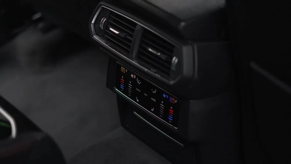 2019 Lamborghini Urus - Image 14 of 20